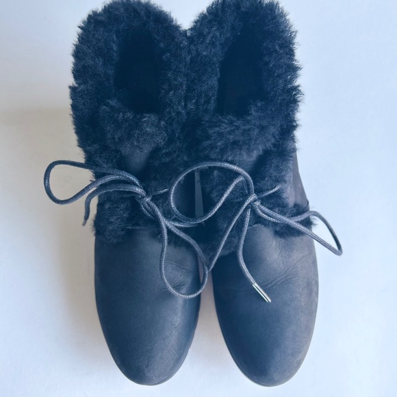 UGG Black Waterproof Leather Shearling Lining Ankle Wedge Boots size 8 - Picture 6 of 14